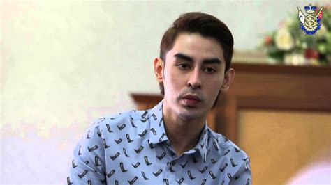 He was born to members of the johor royal family (his paternal side of the family) and the perak royal family (his maternal side of the family). Tunku Laksamana Johor, Tunku Abdul Jalil 2015. - YouTube