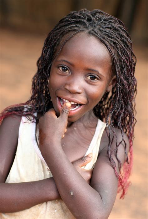 girl in zambia dietmar temps photography