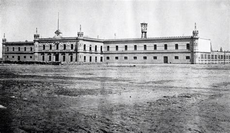 La Penitenciaria De Lecumberri El Palacio Negro En La Capital De México Por El Año De 1910