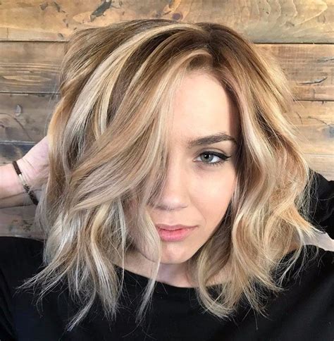 45 Perfect Midlength Blonde Hairstyles To Show Your Stylist Hair Styles Medium Hair Styles