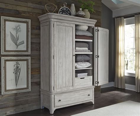 So today i'm showing you another room. Farmhouse Reimagined Antique White Poster Bedroom Set ...