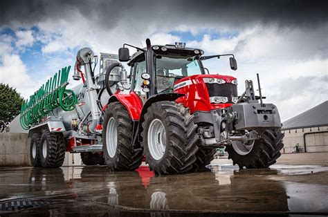 Massey Ferguson Unveils The Worlds First 200hp Four Cylinder Tractor