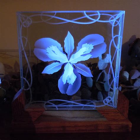 Edgelit Iris Etched Glass A Spot From My Led Light Base Hi Flickr