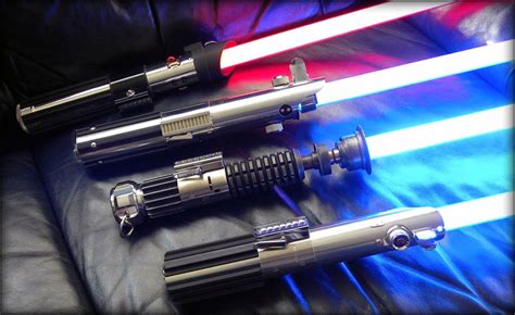 Un Fan De Star Wars Crée Un Vrai Sabre Laser Fonctionnel Mais Très