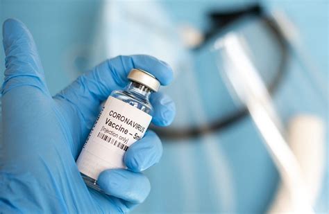 Verosimilmente sì, se le varianti daranno preoccupazione. Vaccino Covid-19, Remuzzi: test con virus unica soluzione ...