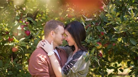 9 Tips For Getting The Most Beautiful Engagement Photos Verily