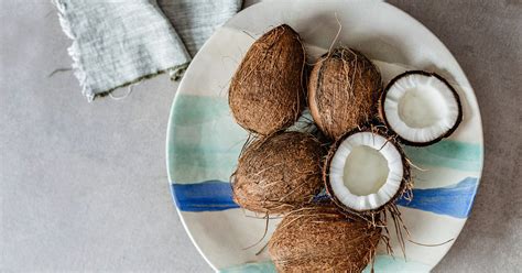 Folklore medicine claims that cocos nucifera (coconut) is use in diabetes, diarrhoea, pneumonia etc. 5 Health and Nutrition Benefits of Coconut
