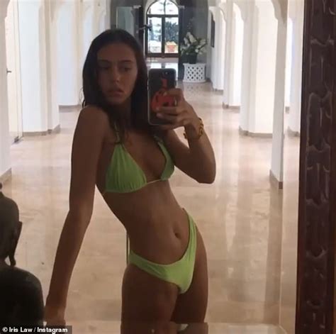 Jude S Daughter Iris Law Shows Off Figure In Lime Green Bikini Daily