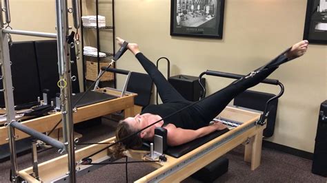 Five Minute Pilates Reformer Leg Workout Youtube