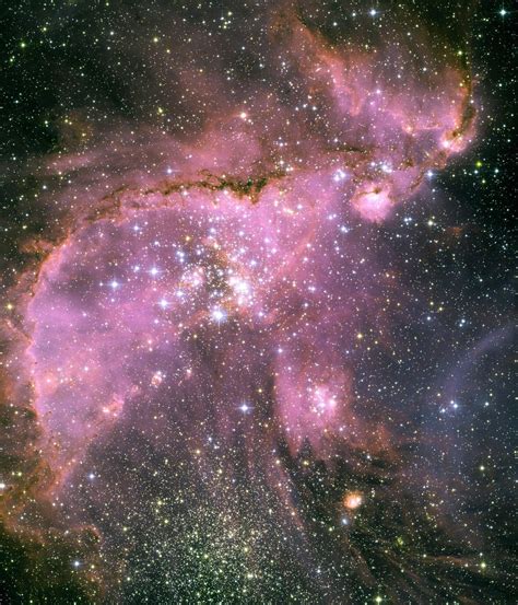 One Of The Most Intricate Nebulae Hubble Has Ever Imaged Pics
