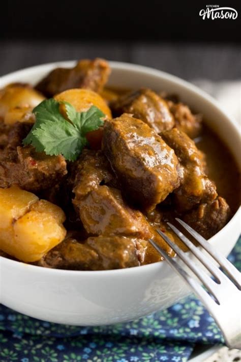 Easy slow cooker beef massaman curry recipe
