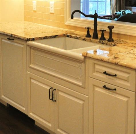 In stock & ready to ship. Traditional White Wooden Kitchen Cabinet With White ...