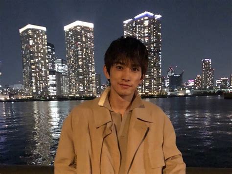 Manage your video collection and share your thoughts. 劇団EXILE・町田啓太 夜景バックにギルティ撮影オフショット ...