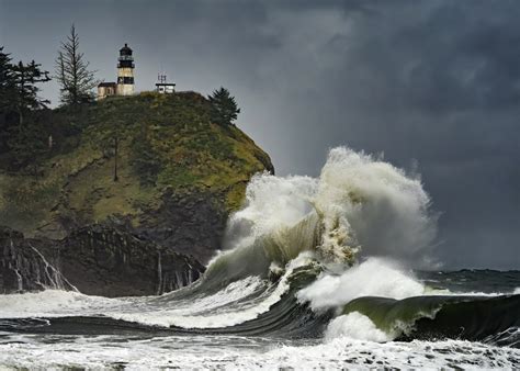 Wallpaper Usa Storm Waves Coast Lighthouse Sea