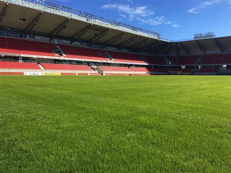 All information about kalmar ff (allsvenskan) current squad with market values transfers rumours player stats fixtures news. Öppen träning på Guldfågeln Arena - Kalmar FF