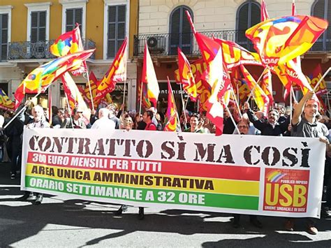 Duemila persone, tutte rigorosamente senza mascherine, sono previste oggi a roma per la manifestazione no mask. ROMA Oggi l'USB in piazza per il Pubblico Impiego
