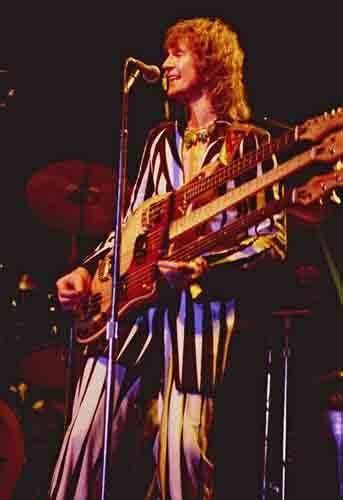 128 Concert Photo Of Chris Squire Yes Playing At Wembley In 1977