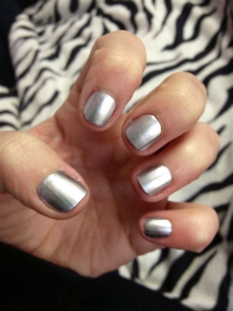 Silver Chrome Nails Chrome Nails Nail Polish Nails