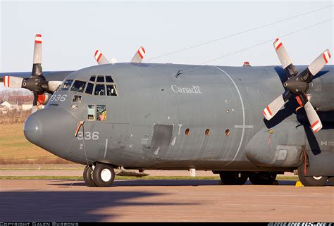 Lockheed Cc 130h Hercules C 130hl 382 Canada Air Force