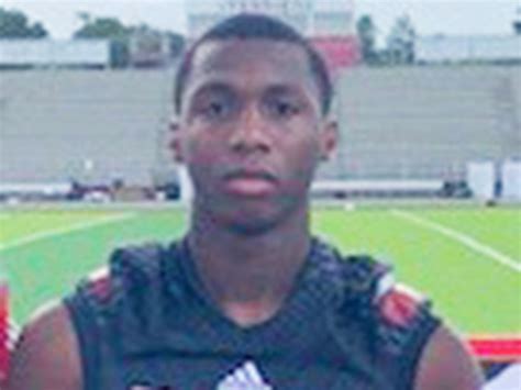 Erriyon knighton isn't old enough to toast his victories with champagne — or anything else. Erriyon Knighton, 2022 Wide Receiver - Rivals.com