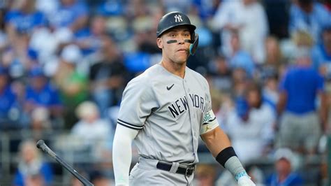Yankees Make Small Change To Road Uniforms Yardbarker
