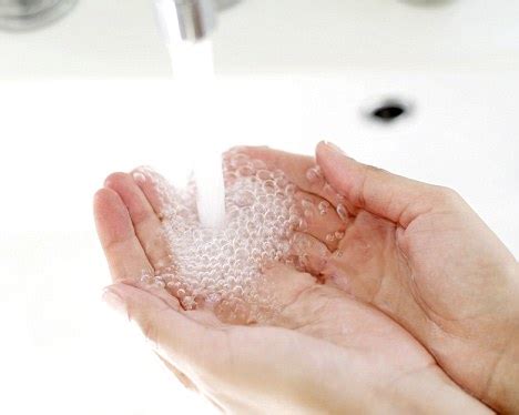Wrinkly Bath Fingers Why Do Fingers Wrinkle In Water It Helps Us Grip Things That Are Wet