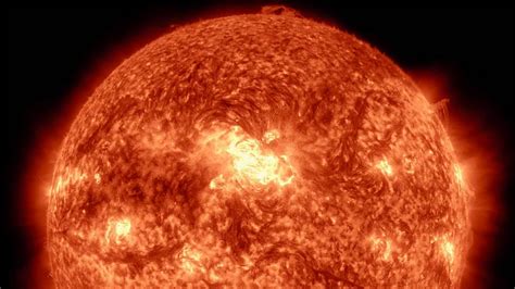 Colossal On Twitter This 4k Timelapse Of The Sun Captures The Largest