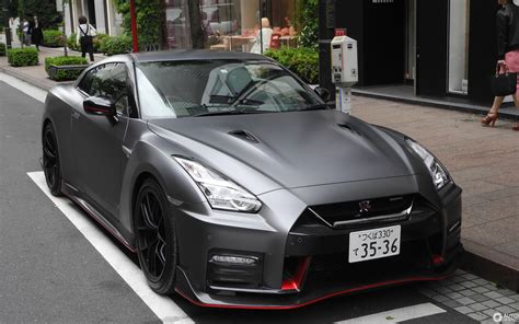 In this video i go to lookers nissan in leeds to see my 2nd 2017 nismo gtr, and this is the first 2017 nismo i've sat in, and my. Nissan GT-R 2017 Nismo - 1 June 2017 - Autogespot