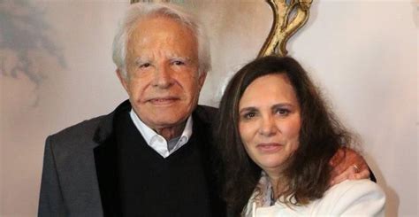 Cid moreira (born 29 september 1927 in taubaté, são paulo, brazil) is a brazilian journalist and tv presenter, active since 1947. Ao lado da mulher, Cid Moreira comemora 92 anos com festão ...