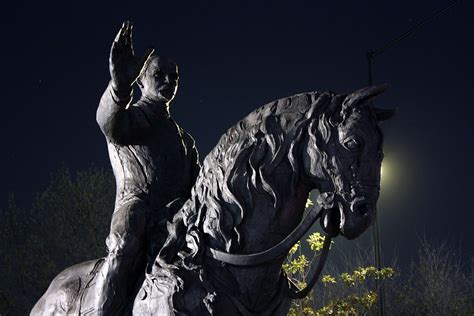 Monumento A Francisco I Madero La Noche De Su Inauguració Flickr