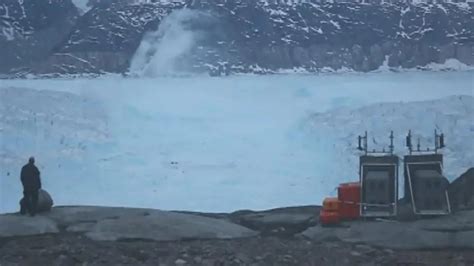 Fox News Incredible Video Shows 4 Mile Iceberg Breaking In Greenland Clusterassets