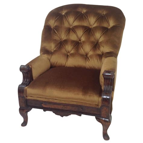 Offering this gorgeous eastlake parlor chair. Antique Victorian Parlor Chair | Chairish