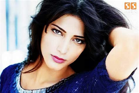 Shruti Haasan Admitted In Apollo Hospital Only Naked Girls