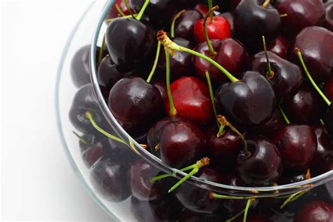 10 Amazing Health Benefits Black Cherry | Best Herbal Health