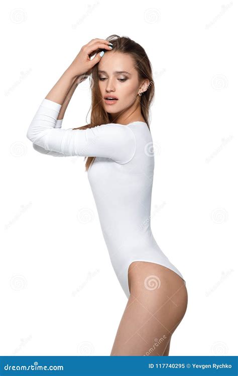 Mulher Sexy Bonita Com Corpo Perfeito No Bodysuit Branco Imagem De Stock Imagem De Modelo
