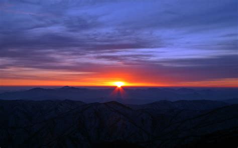 Download Wallpaper 3840x2400 Mountains Sunrise Horizon Dawn Sky 4k