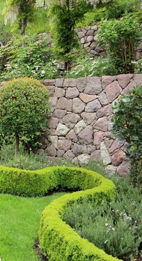 6 Easy Ideas For Landscaping Property Lines Kellogg Garden Products