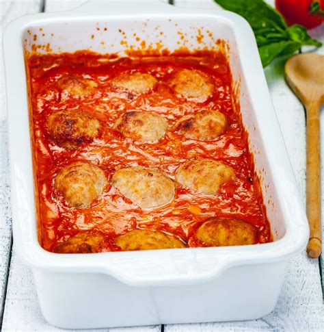 Return the drained pasta to the pot. Baked Sour Cream Tomato Sauce Meatballs | Recipe | Cooking ...