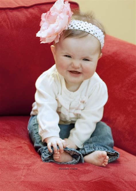 Baby Renesmee Giggling At Granpa Charlie Renesmee Carlie Cullen Photo Fanpop