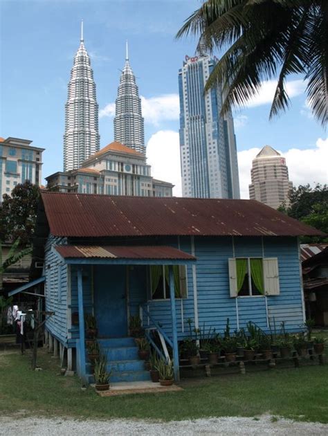 Kampung baru lrt station is an underground rapid transit station, named after and serving kampung baru, kuala lumpur, in malaysia. Kampung Baru | Kampung baru, Malaysia truly asia, Kuala lumpur