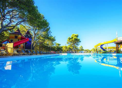 Find the best hotels and accommodation in le castellet by comparing prices from the top travel providers in one search. Capfun - L'arbois Du Castellet - Le Castellet | Réservez ...