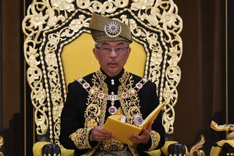 Malaysia hari ini 2019 istiadat pertabalan yang dipertuan agong ke 16 part 2 tue jul 30. Sultan Abdullah ditabal sebagai Yang di-Pertuan Agong ke-16