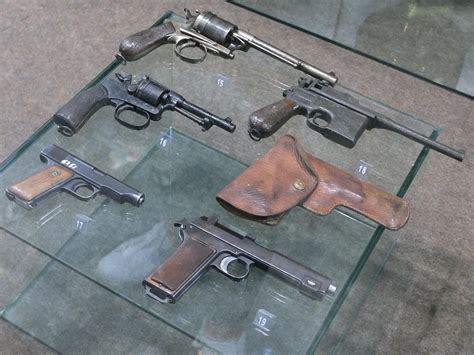 Nice Selection Of Ww1 Pistols At A Small War Museum Rbattlefieldone