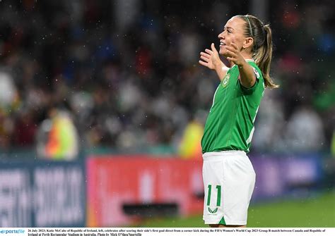 Watch Irelands Katie Mccabe Scores Spectacular Corner Kick Goal
