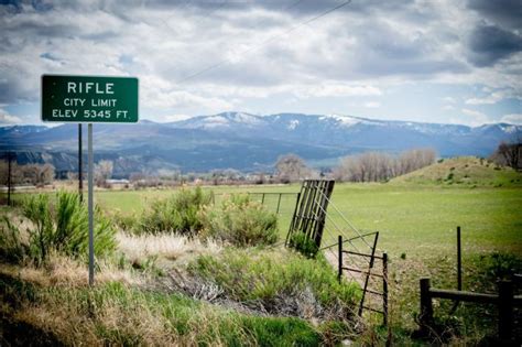 Colorado Rep Lauren Boeberts Gun Themed Restaurant Closes See What