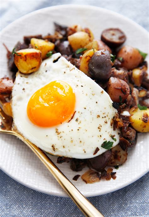 The most common hash variations involve substituting different kinds of meat for the corned beef. Lexi's Clean Kitchen | Easy Corned Beef Hash