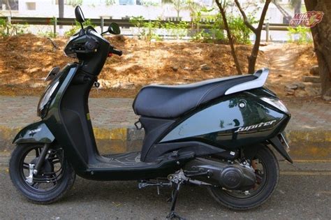The jupiter was first launched in india in the year 2013 and in all these years, it is the only contender gives a tough fight to the honda activa. TVS Jupiter Review Price Specifications Mileage Features