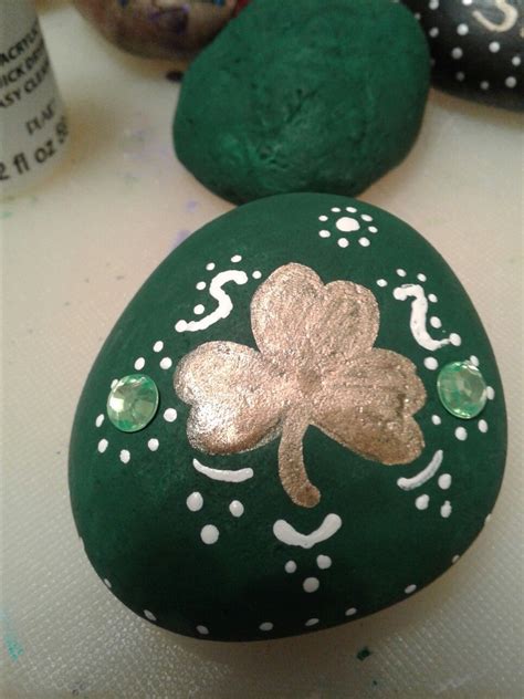 St Patricks Day Rock Painting Shamrock Dots Green Gold St