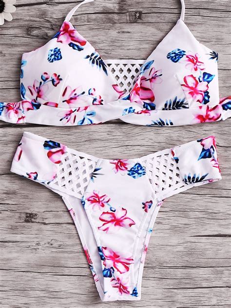 Off Alluring Halter Floral Print Crossed Bikini Set For Women