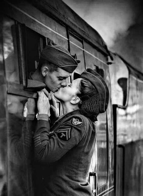 Pin By Chogrou On Photos Vintage Photography Black And White Photography Couples Black And